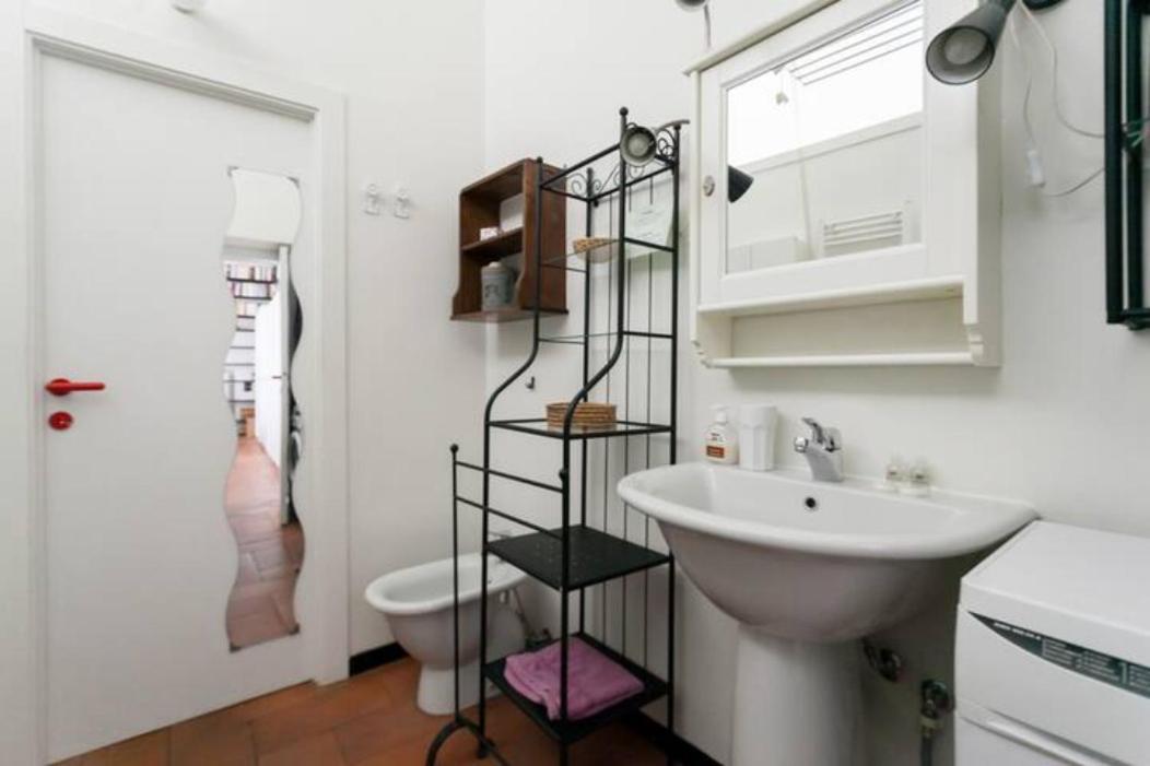 Porta Ticinese Cozy Apartment Con Balcone Милан Экстерьер фото